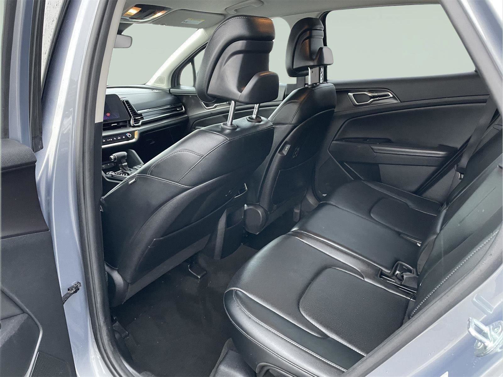 Used 2023 Kia Sportage EX image 14