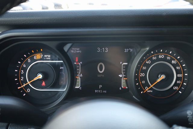 Used 2025 Jeep Wrangler Sport image 14