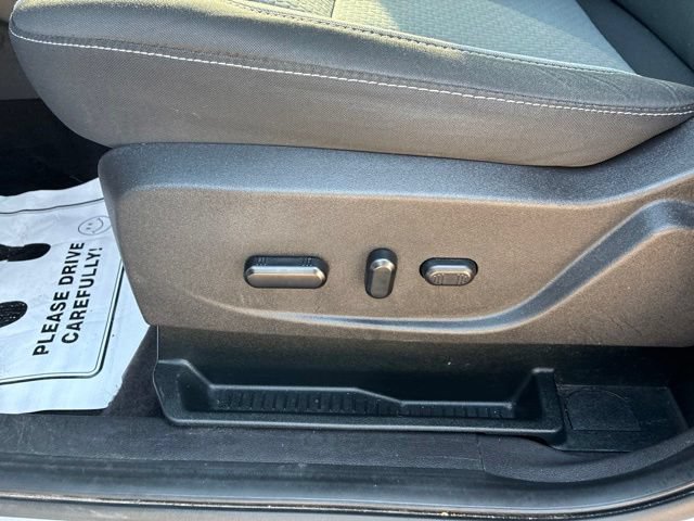 Used 2019 Ford Escape SE AWD/4WD image 6