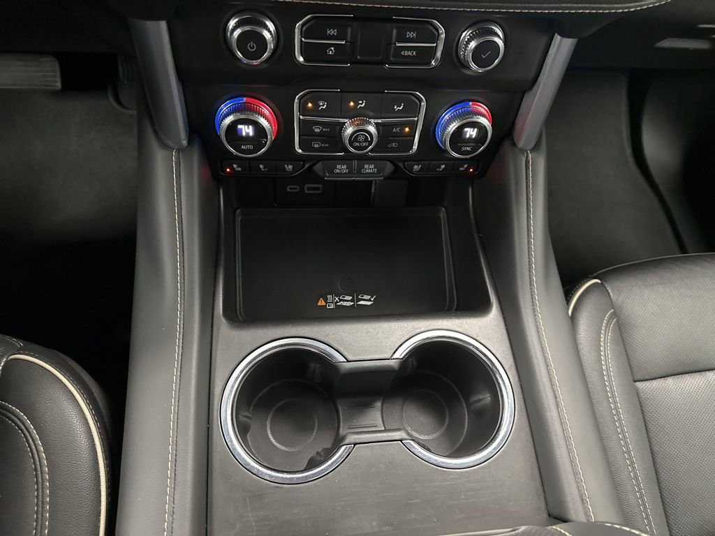 Used 2024 GMC Yukon SLT image 36