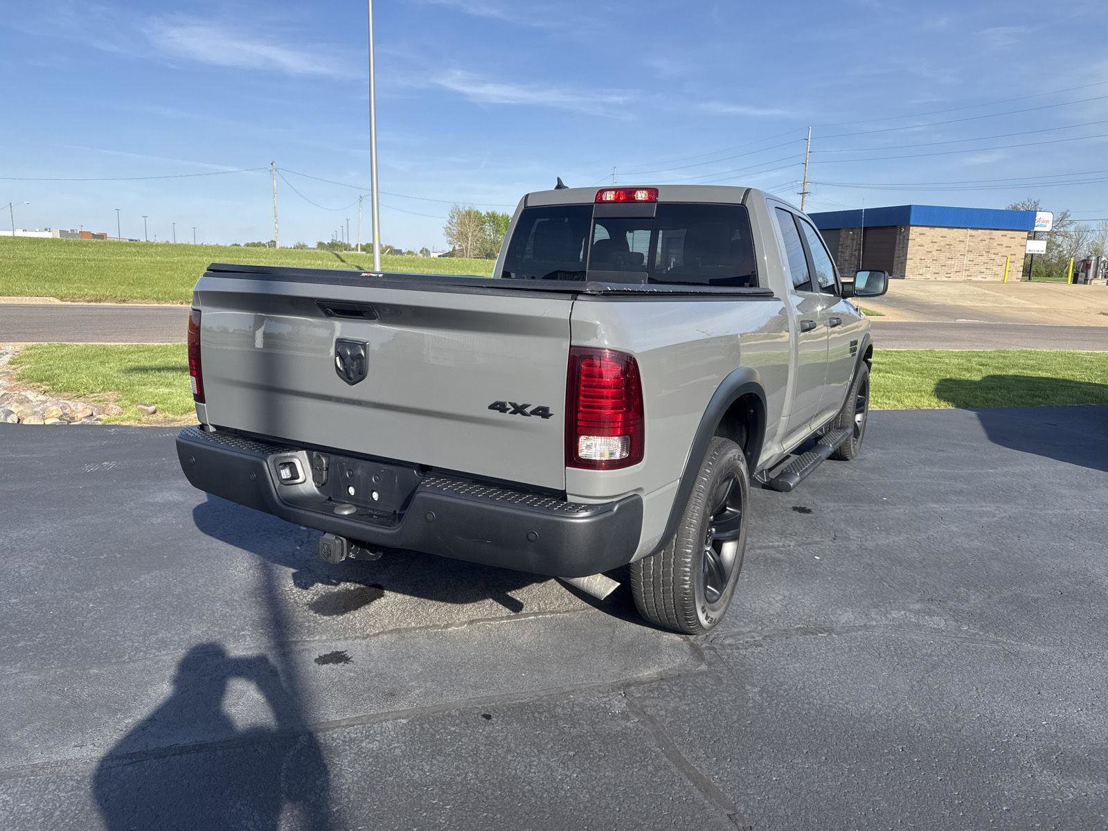 Used 2022 RAM 1500 Classic Warlock w/ Ceramic Gray Warlock Package AWD/4WD image 3