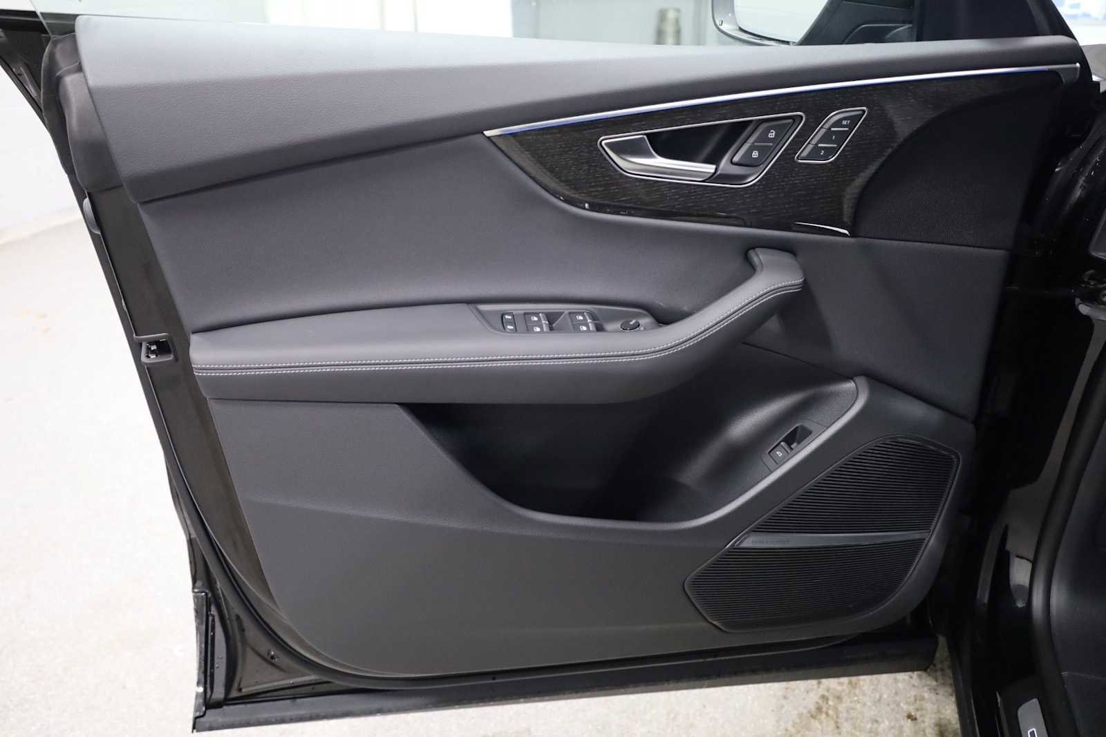 New 2026 Audi Q8 Premium Plus image 16