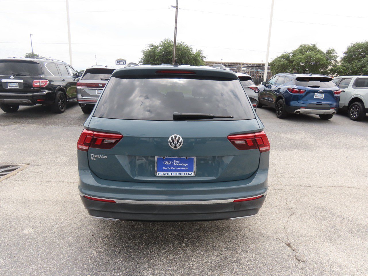 Used 2021 Volkswagen Tiguan SE w/ Panoramic Sunroof Package FWD image 11