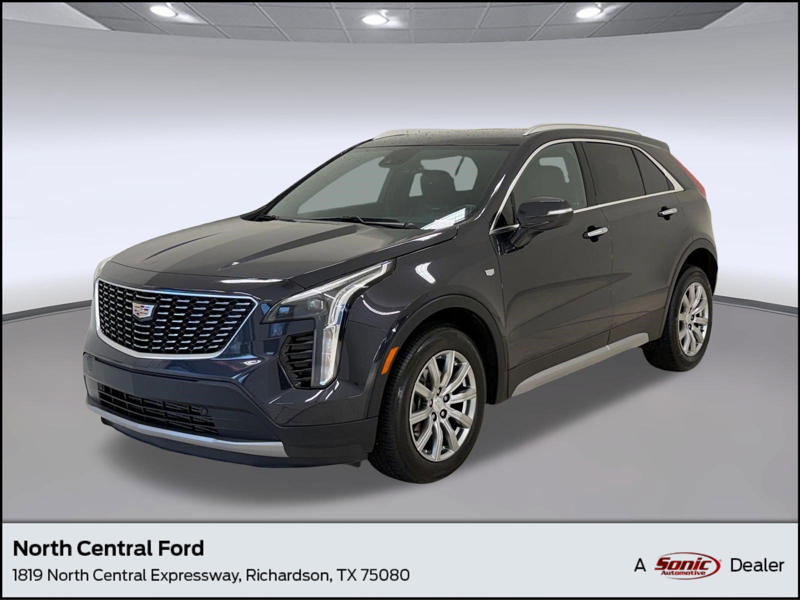 Used 2023 Cadillac XT4 Premium Luxury image 1