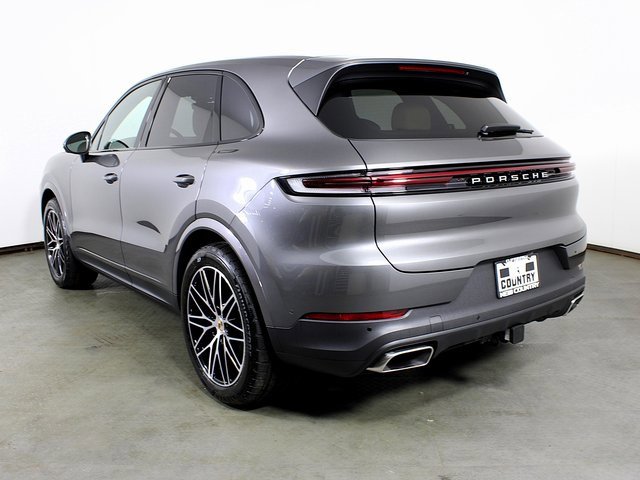 New 2025 Porsche Cayenne image 3