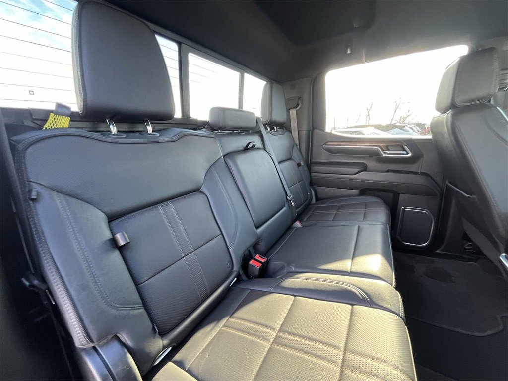 Certified 2023 Chevrolet Silverado 1500 High Country w/ Technology Package image 27