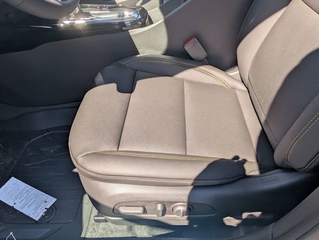 New 2026 Chevrolet Trax ACTIV w/ Sunroof Package image 21