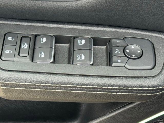 Used 2025 RAM 1500 Laramie w/ Sport Appearance Package image 11