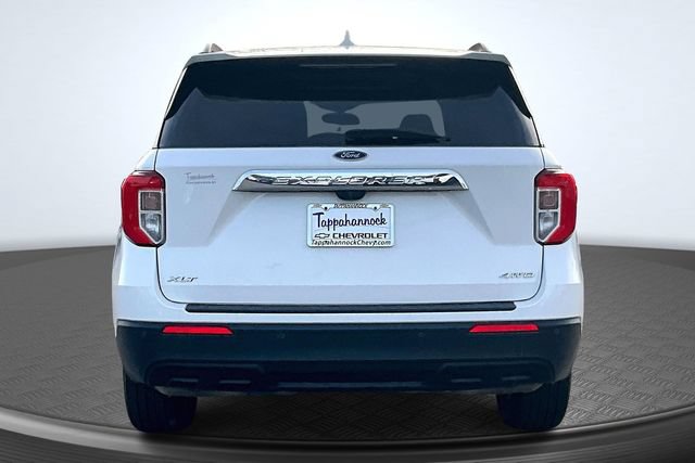Used 2023 Ford Explorer XLT AWD/4WD image 5