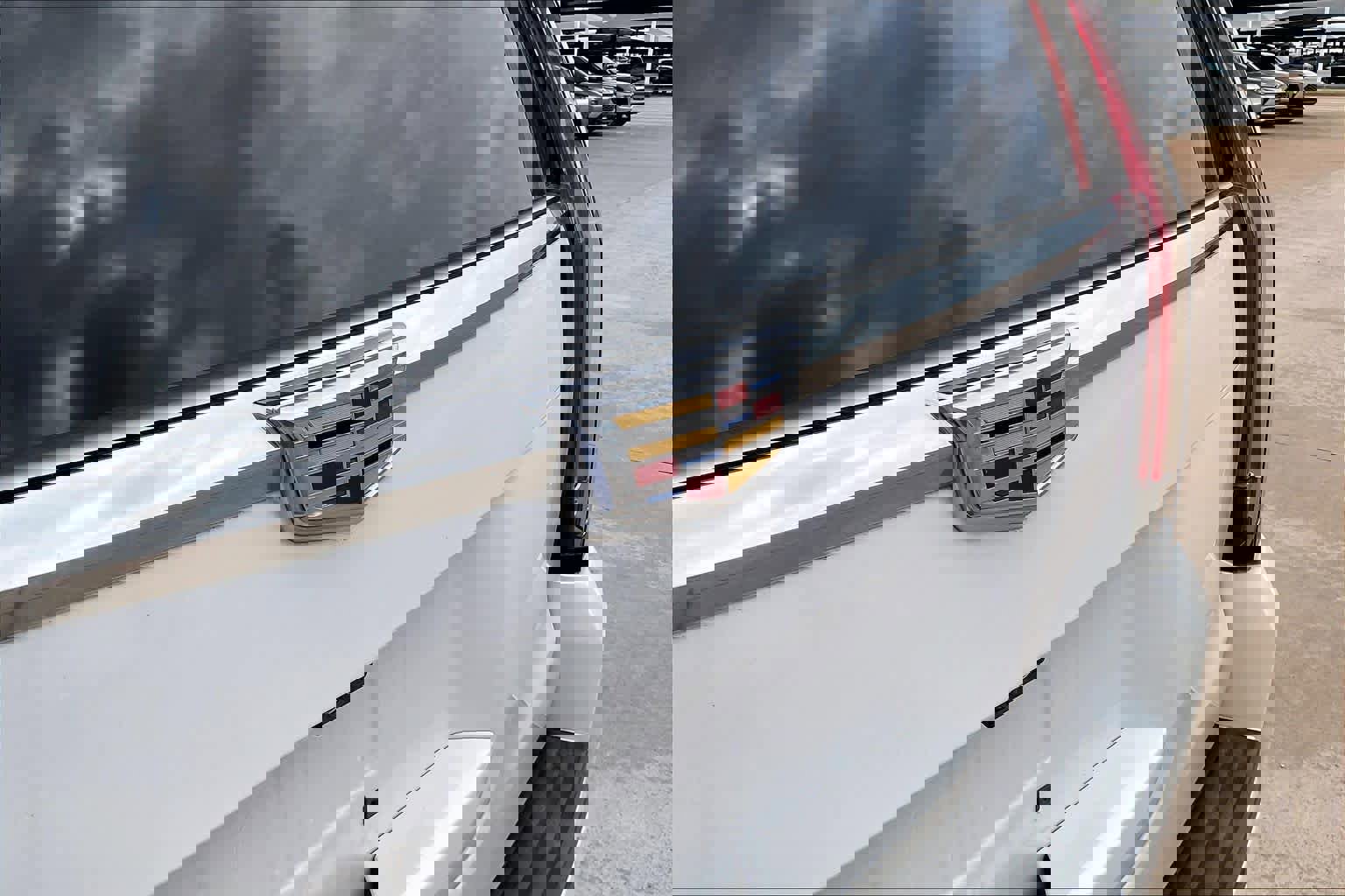 Used 2017 Cadillac Escalade Luxury image 30