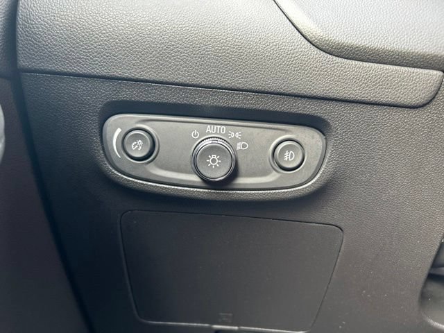 Used 2023 Buick Encore GX Preferred w/ Cold Weather Comfort Package AWD/4WD image 27