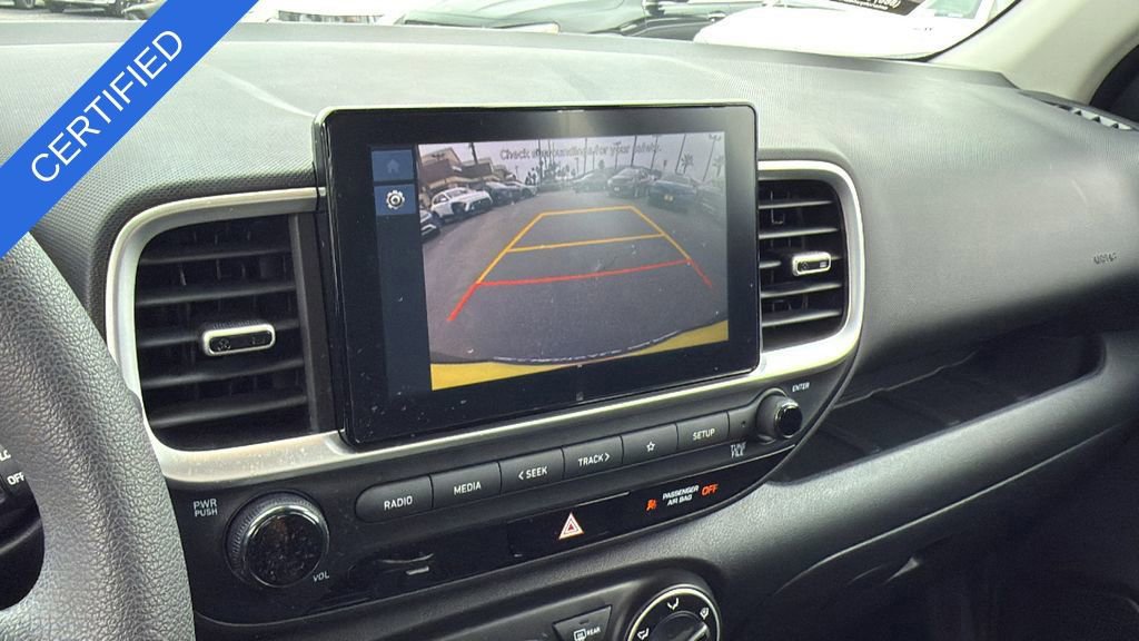 Used 2023 Hyundai Venue SE image 16