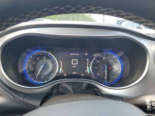 Used 2025 Chrysler Pacifica Limited FWD image 25