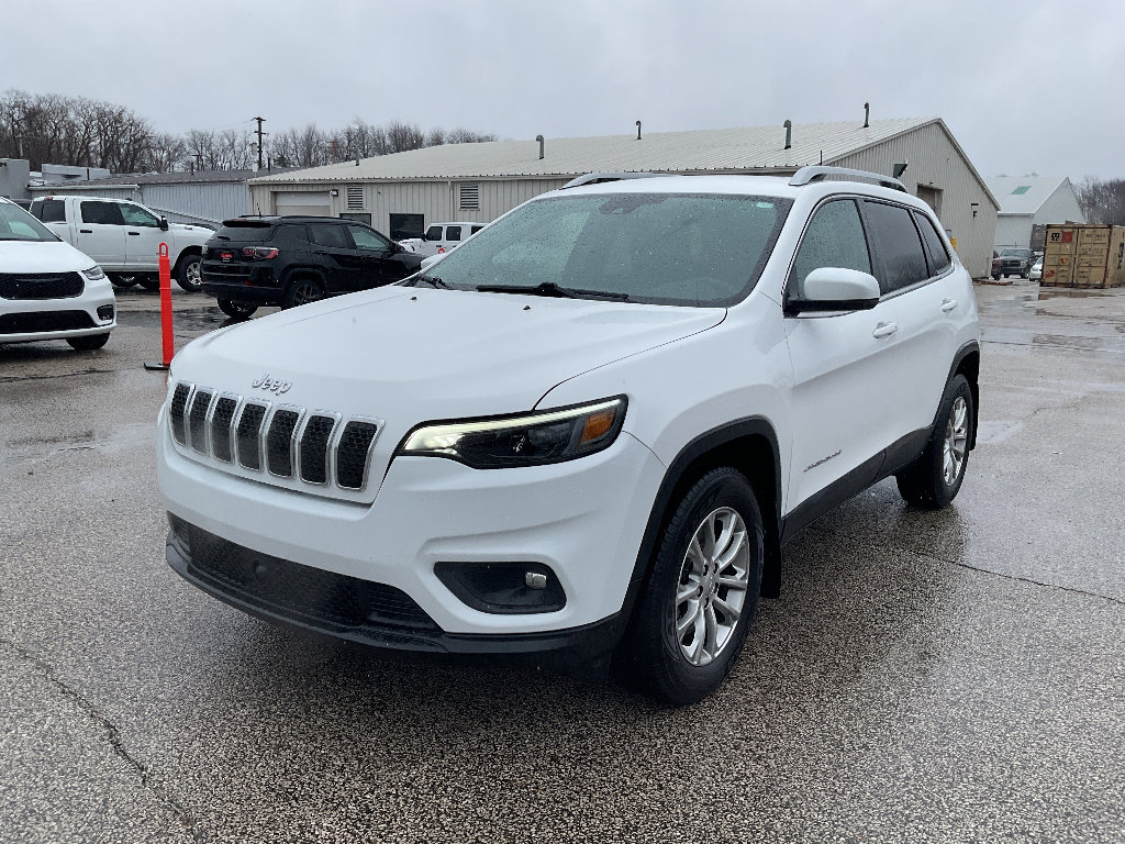 Used 2021 Jeep Cherokee Latitude Lux AWD/4WD image 3