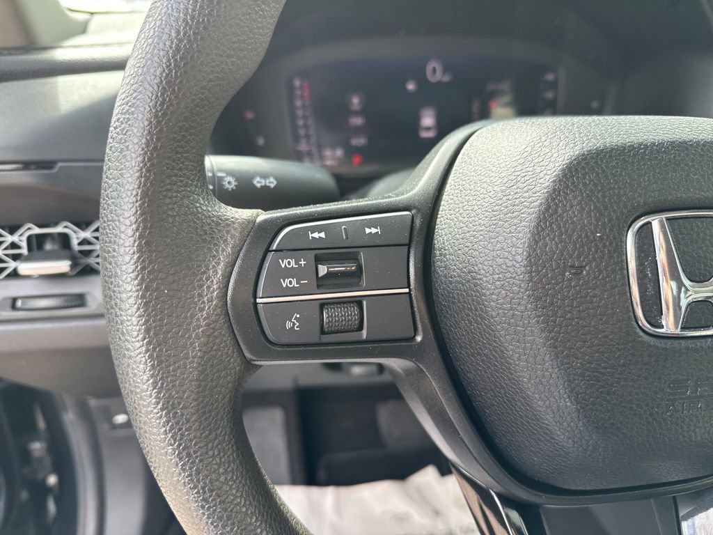 Used 2025 Honda Accord SE image 15