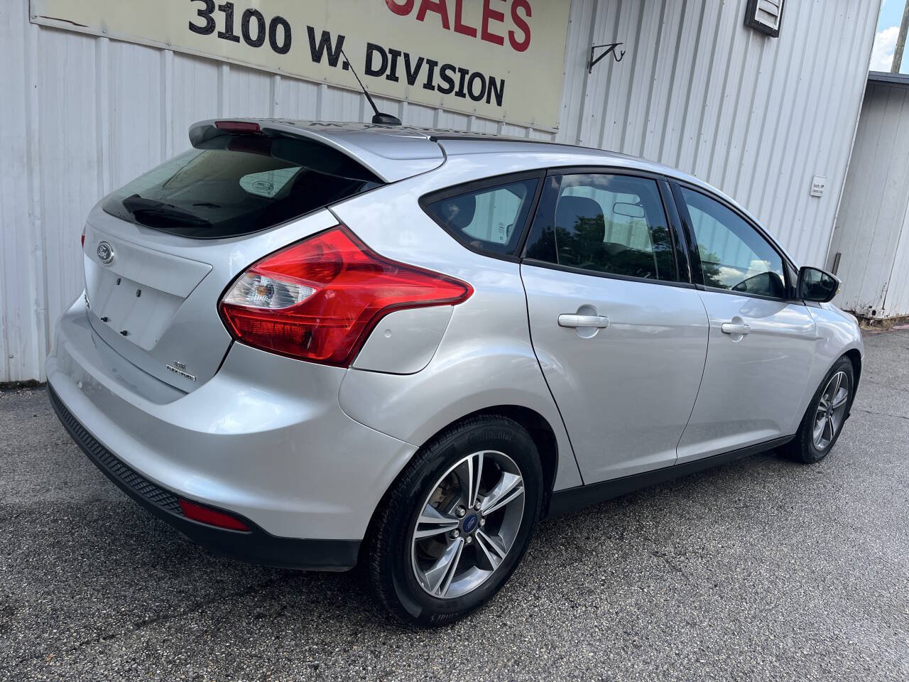 Used 2014 Ford Focus SE w/ SE Sport Package FWD image 7