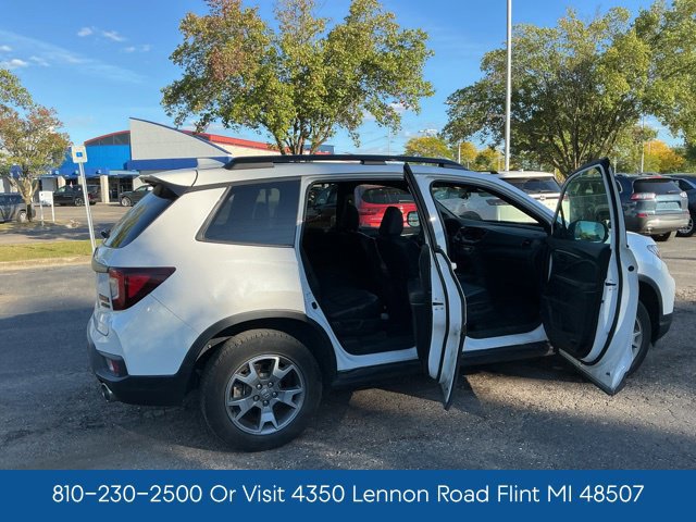 Used 2023 Honda Passport TrailSport image 10