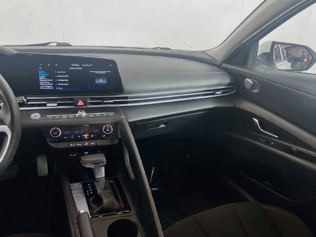 Used 2024 Hyundai Elantra SEL FWD image 17