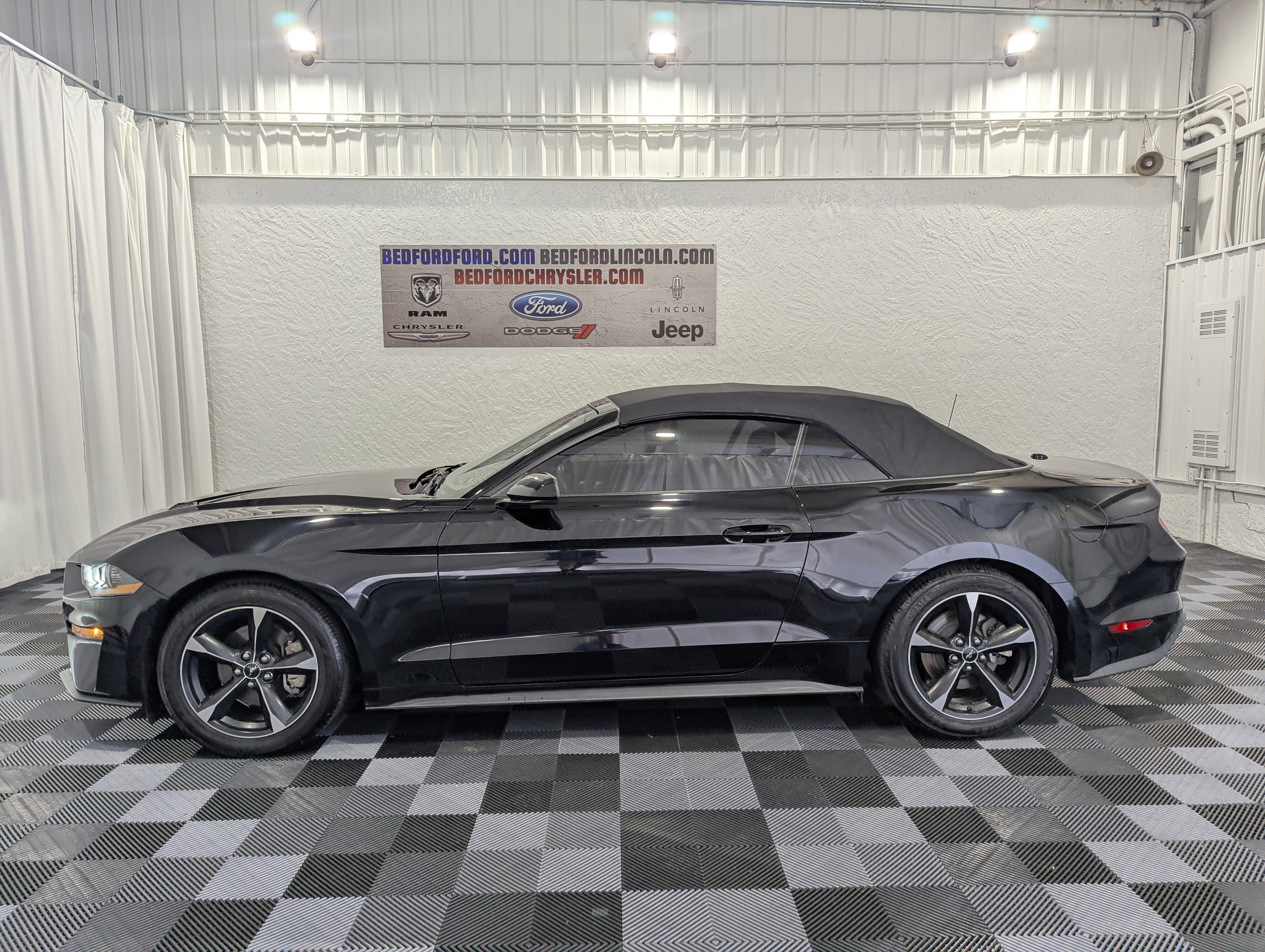 Used 2019 Ford Mustang Convertible w/ Ford Safe & Smart Package RWD image 2