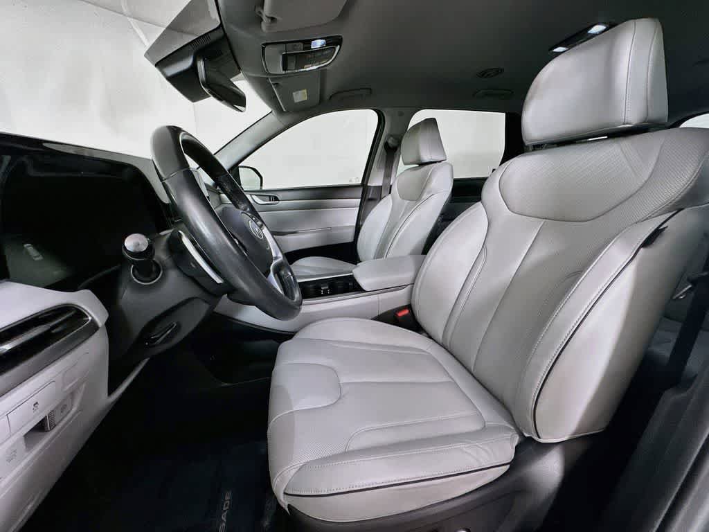 Used 2023 Hyundai Palisade SEL w/ Cargo Package FWD image 11