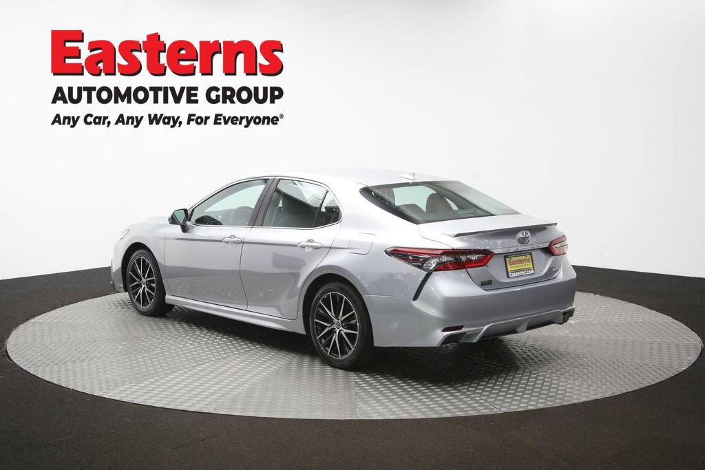 Used 2021 Toyota Camry SE w/ Carpet Mat Package (TMS) FWD image 63