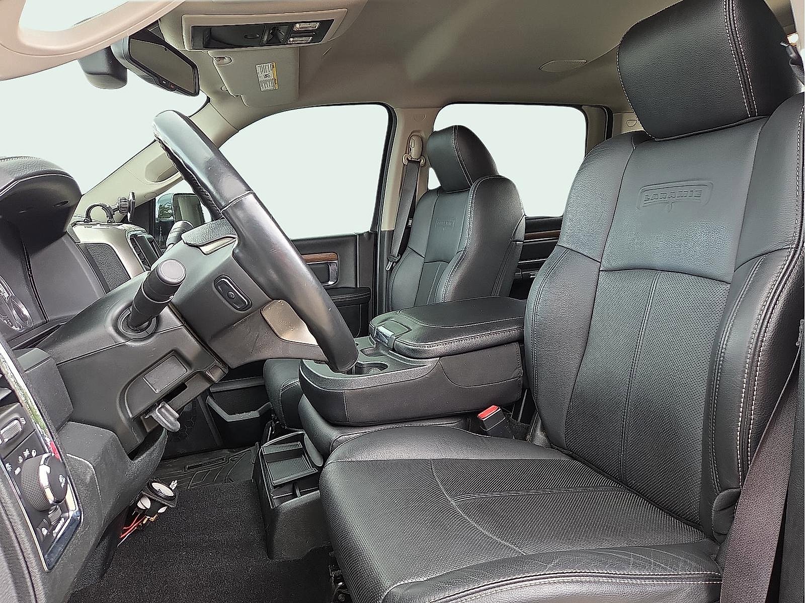 Used 2018 RAM 2500 Laramie image 15