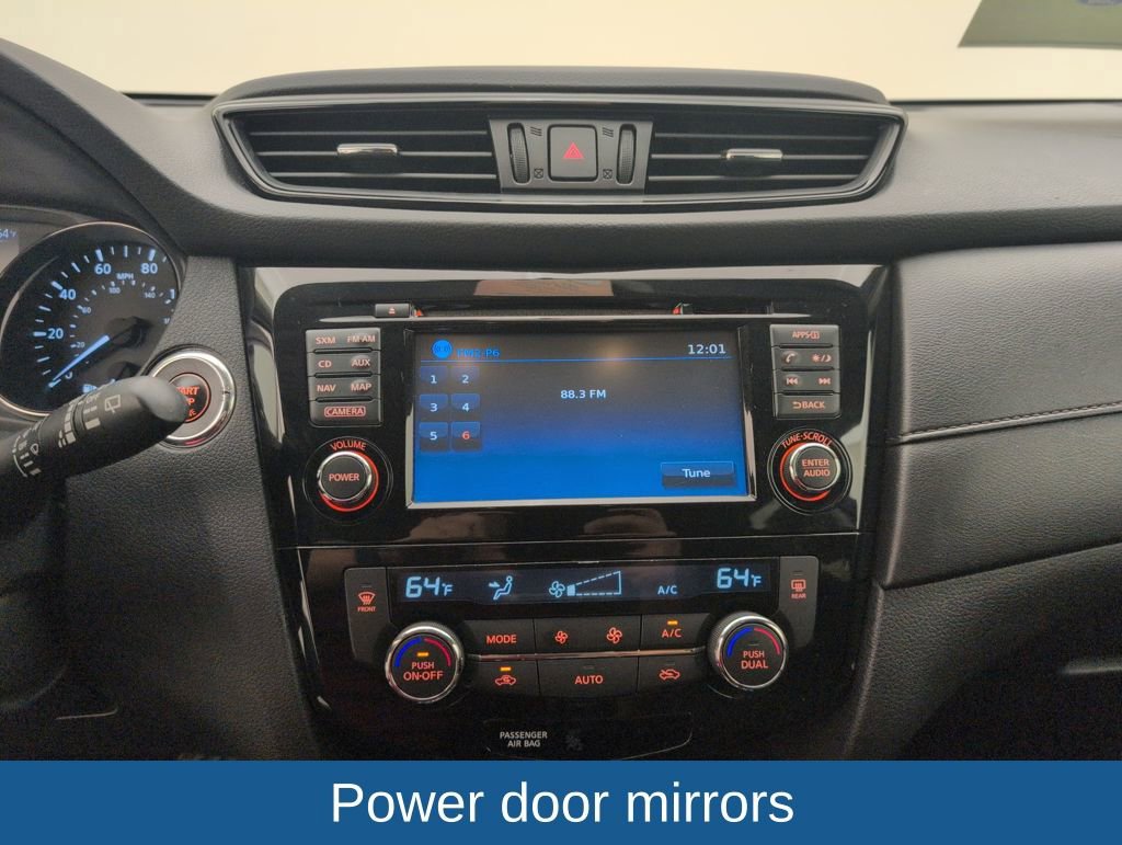 Used 2017 Nissan Rogue SV w/ SV Premium Package image 25