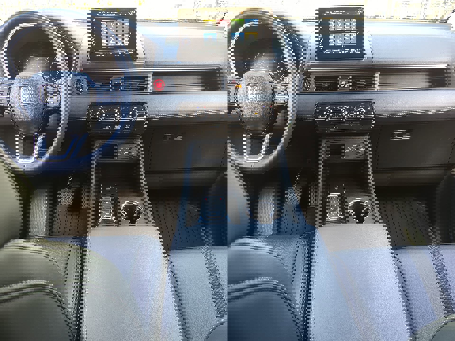 Used 2024 Honda Pilot Touring image 16