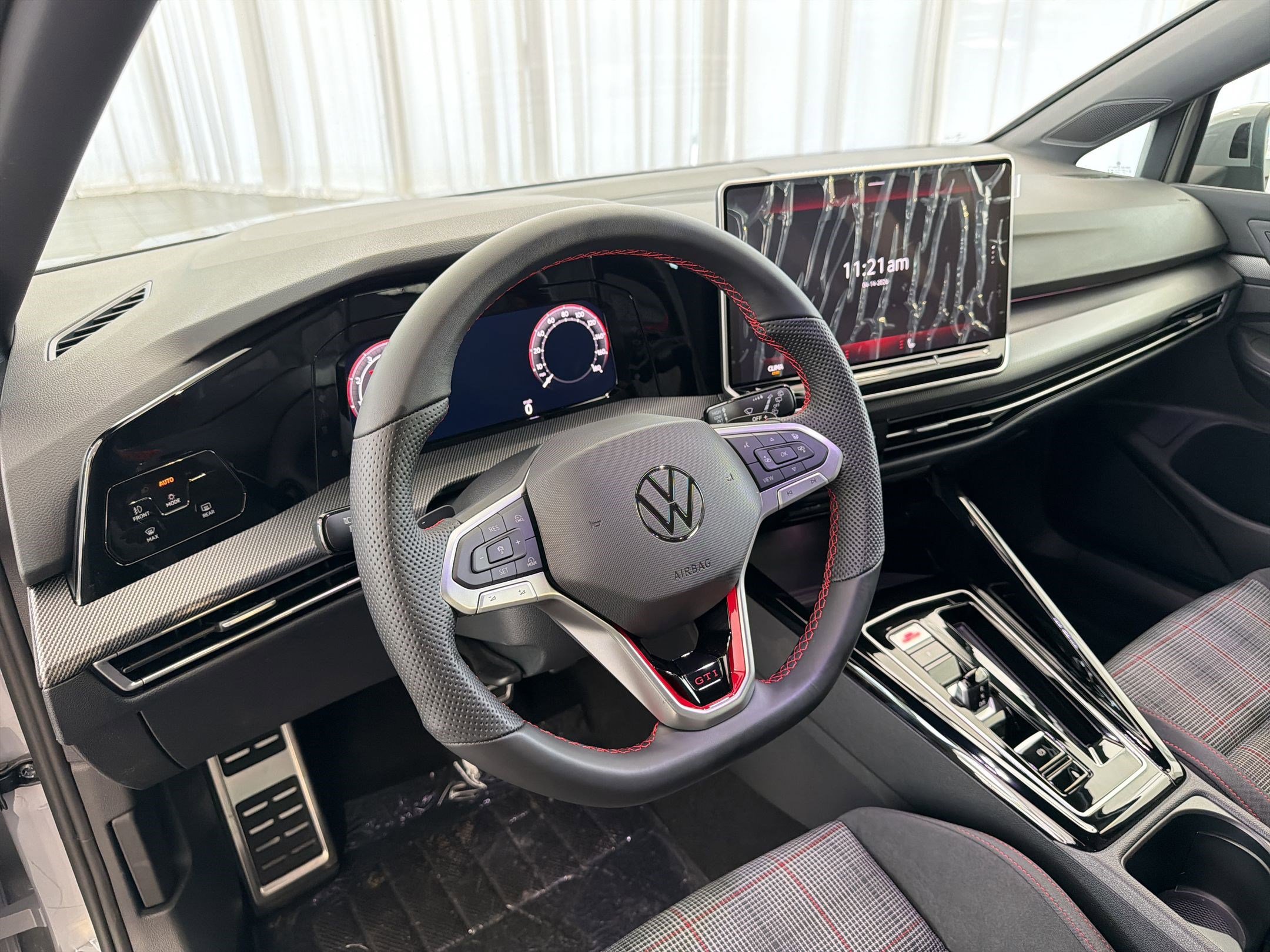 New 2026 Volkswagen Golf SE FWD image 4