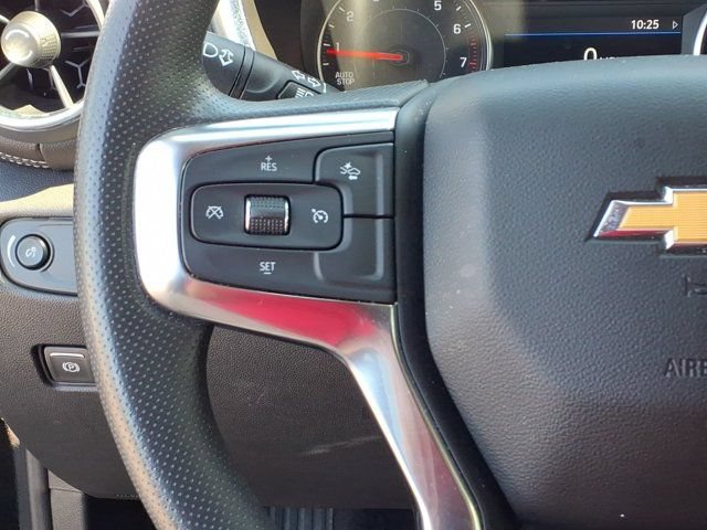 Used 2025 Chevrolet Blazer LT FWD image 17