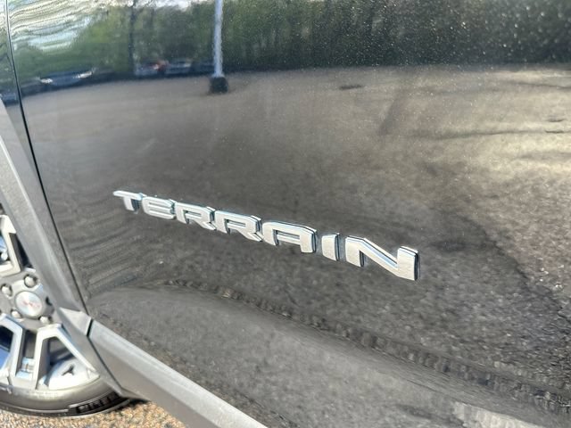 Used 2025 GMC Terrain Elevation AWD/4WD image 17
