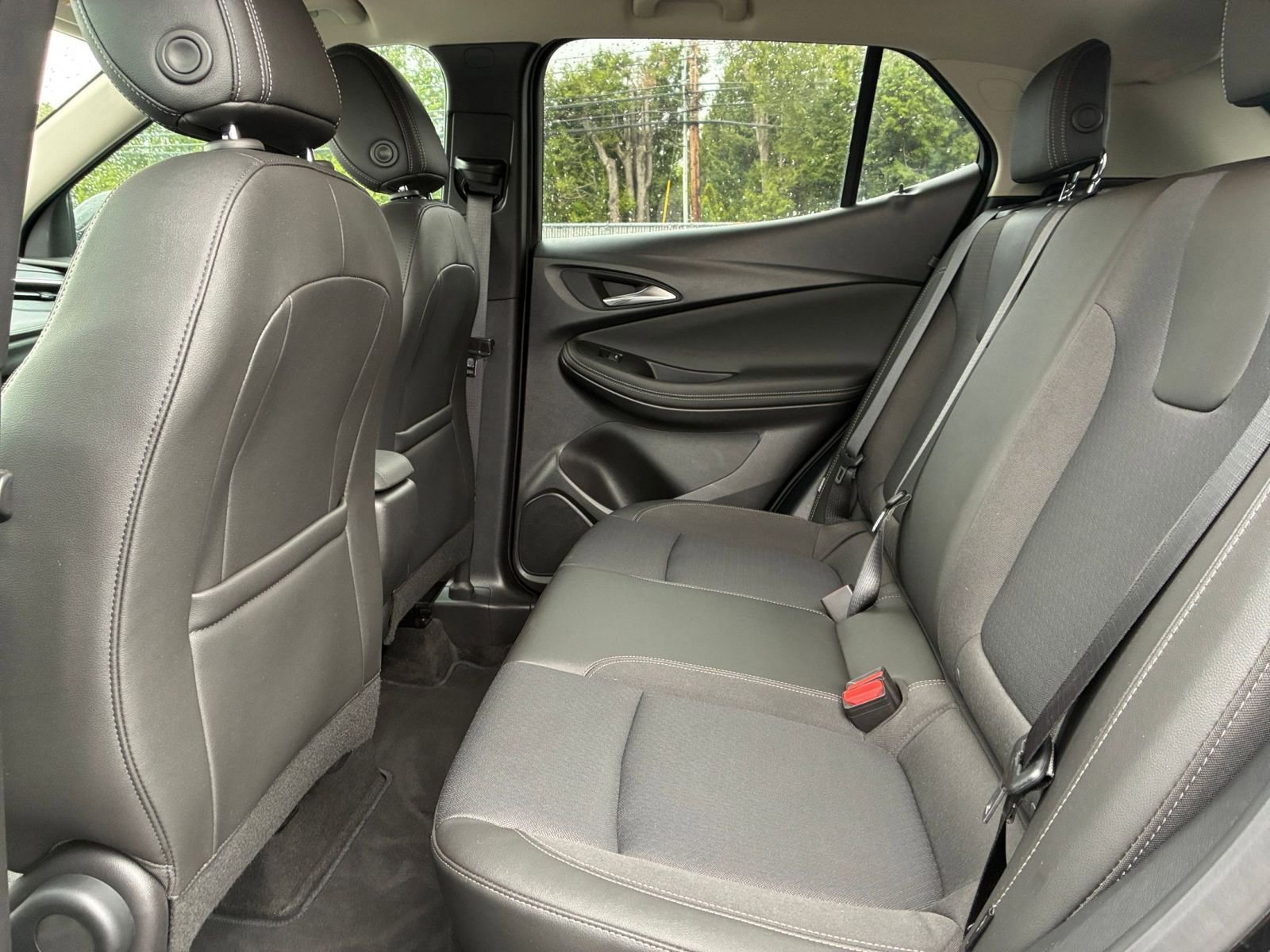 Used 2025 Buick Encore GX Preferred image 24