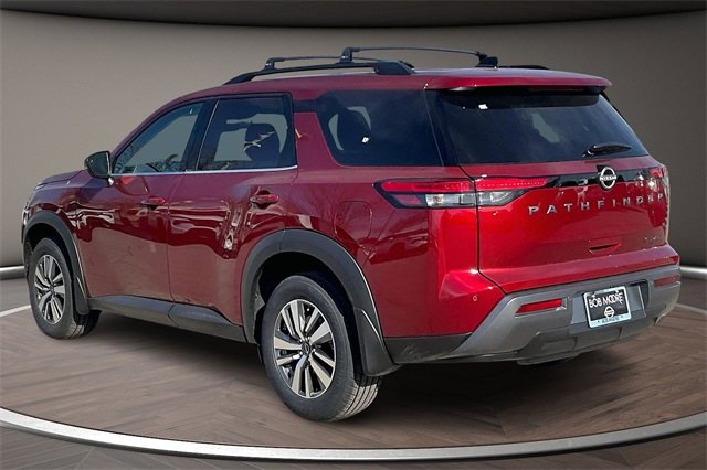 New 2026 Nissan Pathfinder SL image 3