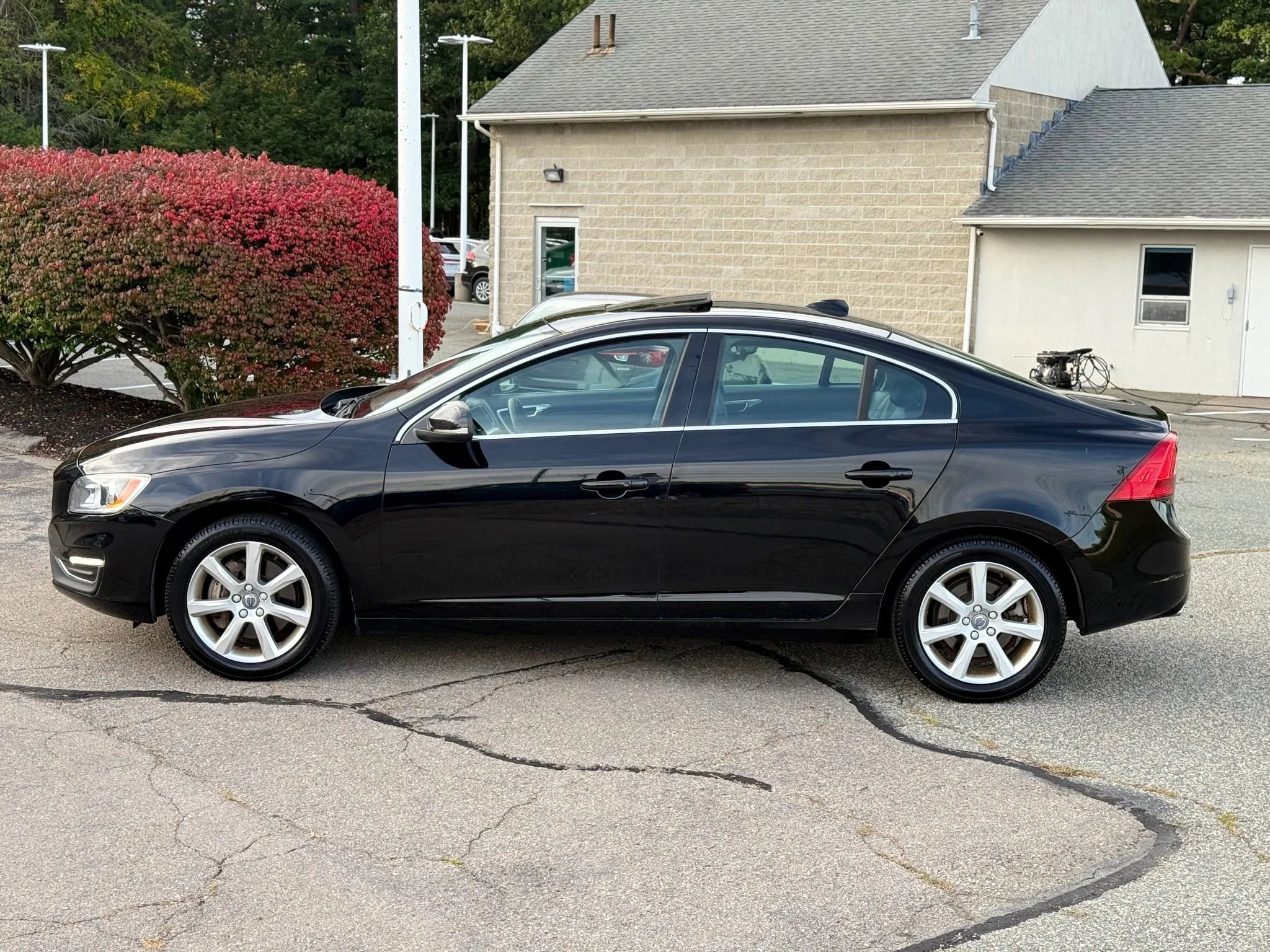 Used 2016 Volvo S60 T5 Premier image 8
