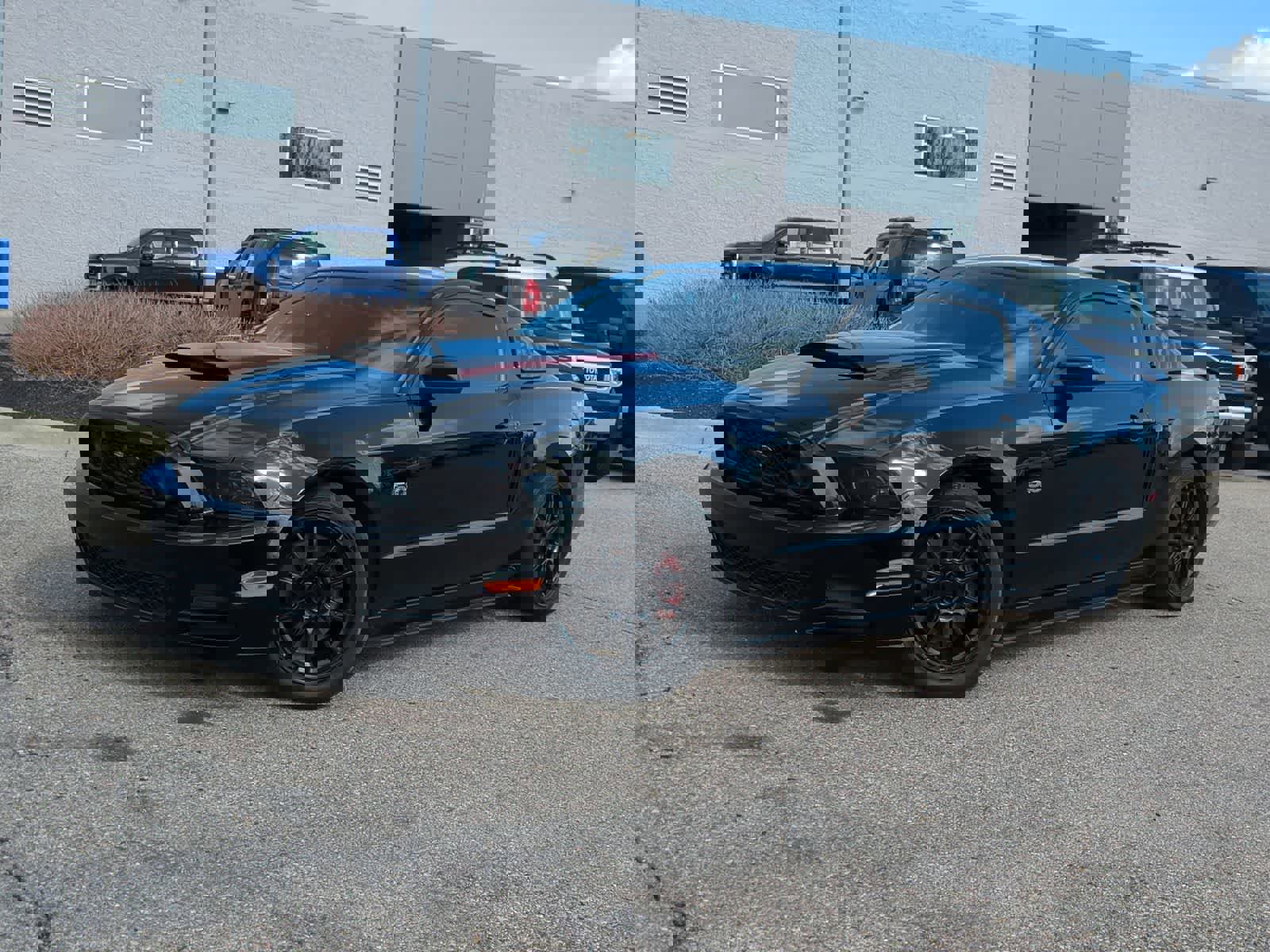 Used 2013 Ford Mustang GT Premium w/ Comfort Pkg image 1