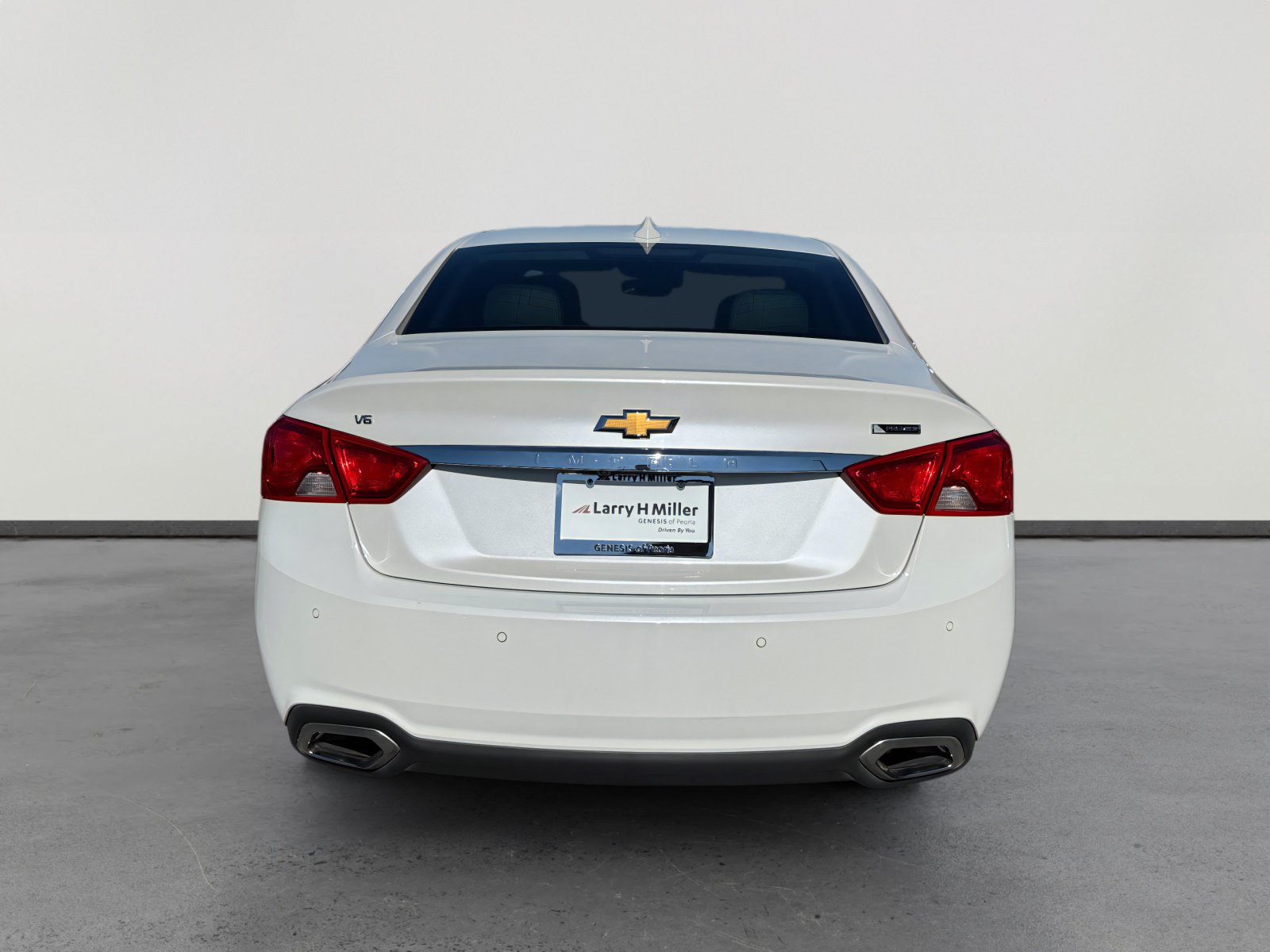 Used 2017 Chevrolet Impala Premier w/ Enhanced Convenience Package FWD image 4