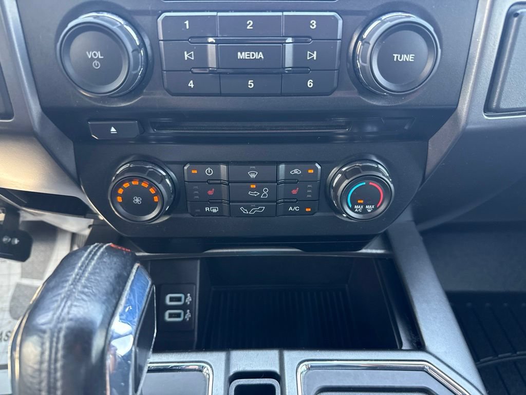 Used 2017 Ford F150 XLT w/ Equipment Group 302A Luxury AWD/4WD image 25