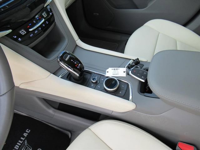 Certified 2023 Cadillac XT6 Premium Luxury image 20