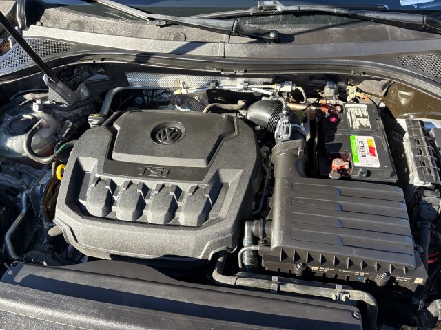 Used 2020 Volkswagen Tiguan SE FWD image 9