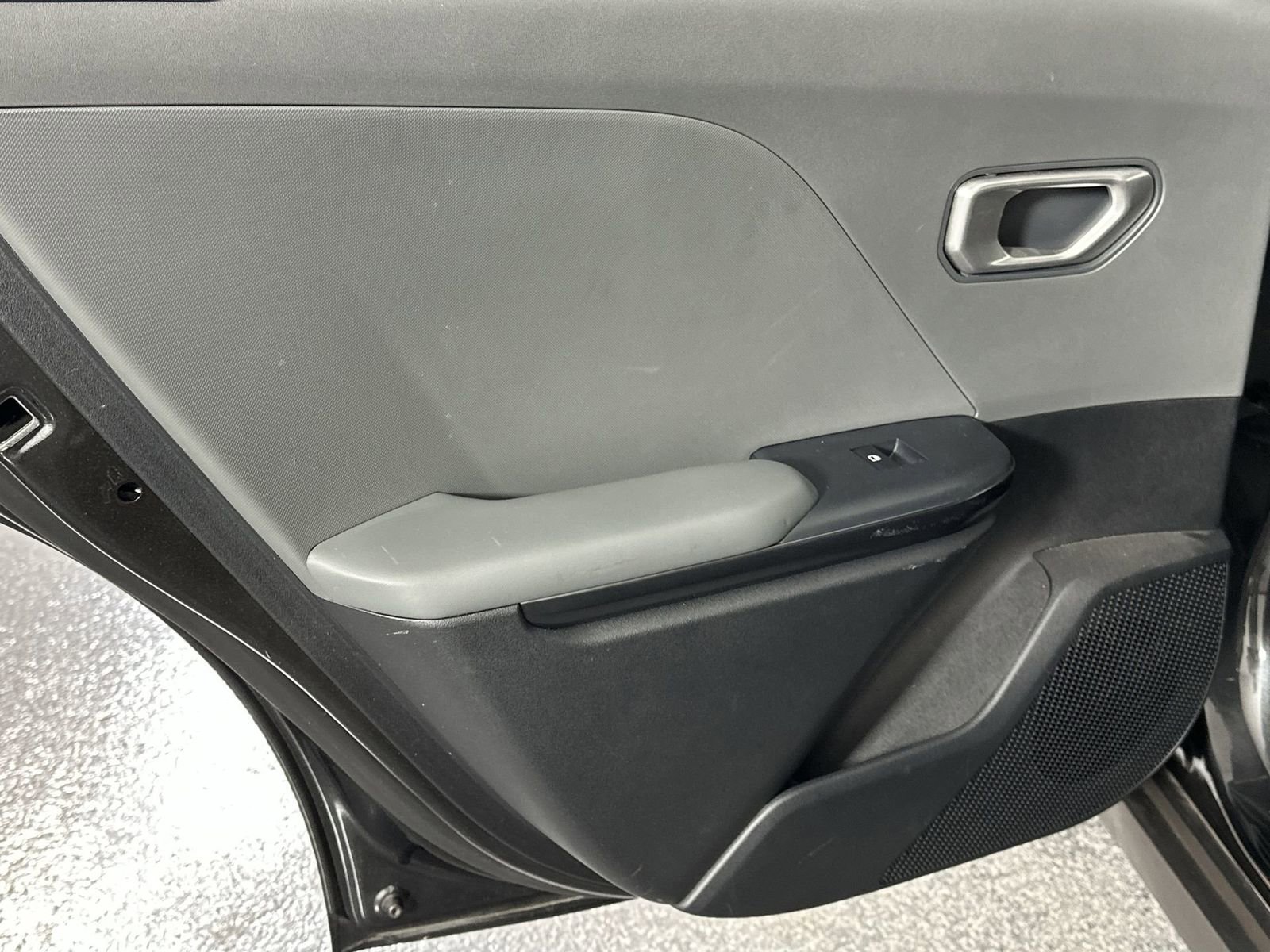 Used 2025 Kia K4 LXS image 34