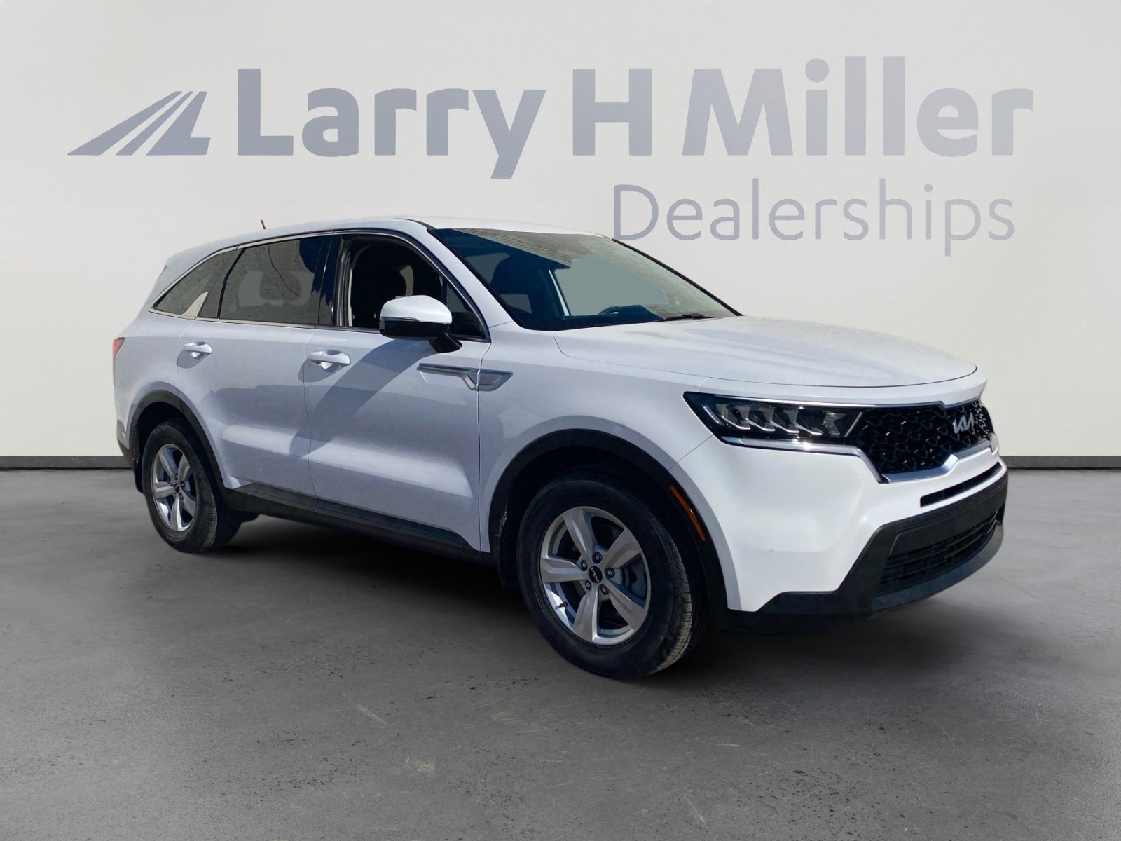 Used 2022 Kia Sorento LX image 7