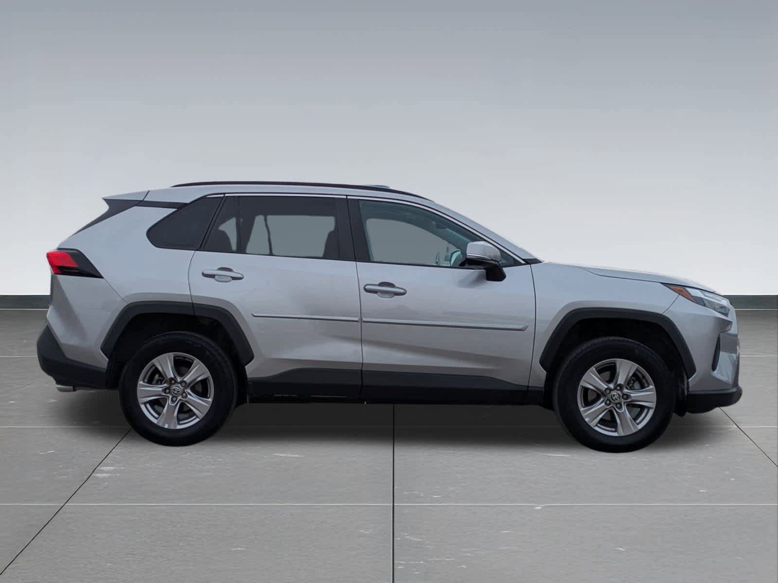 Used 2023 Toyota RAV4 XLE w/ Convenience Package AWD/4WD image 7