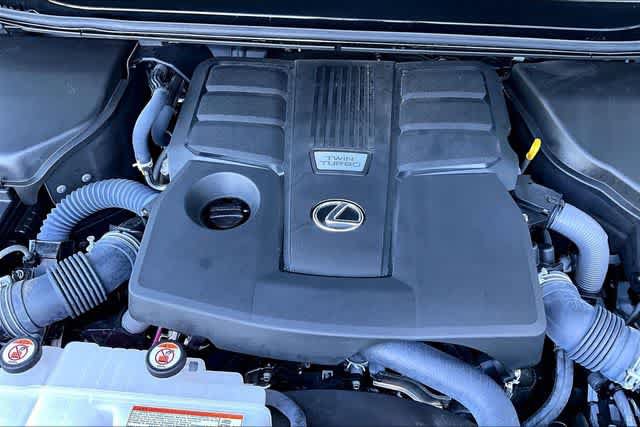 Used 2024 Lexus GX 550 w/ Cold Area Package AWD/4WD image 32