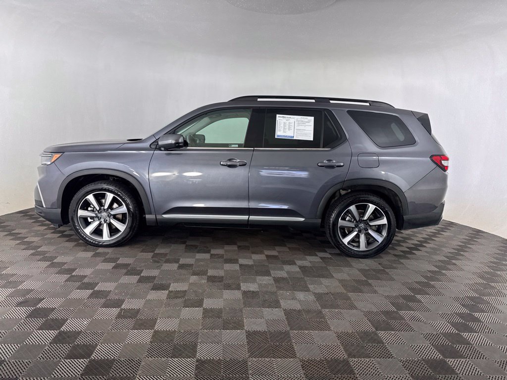 Used 2023 Honda Pilot Elite image 13