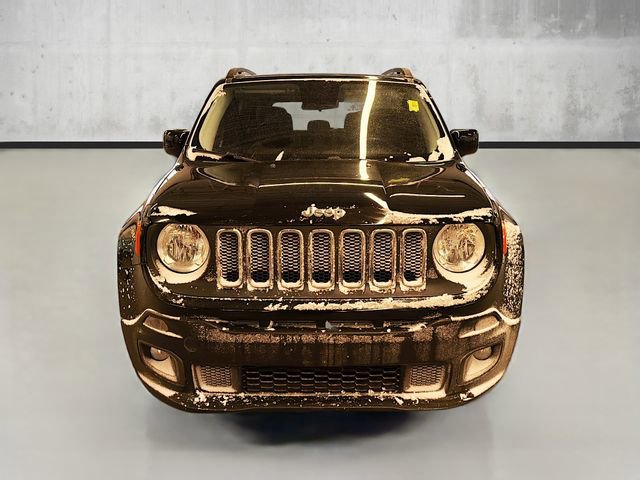 Used 2016 Jeep Renegade Latitude image 2