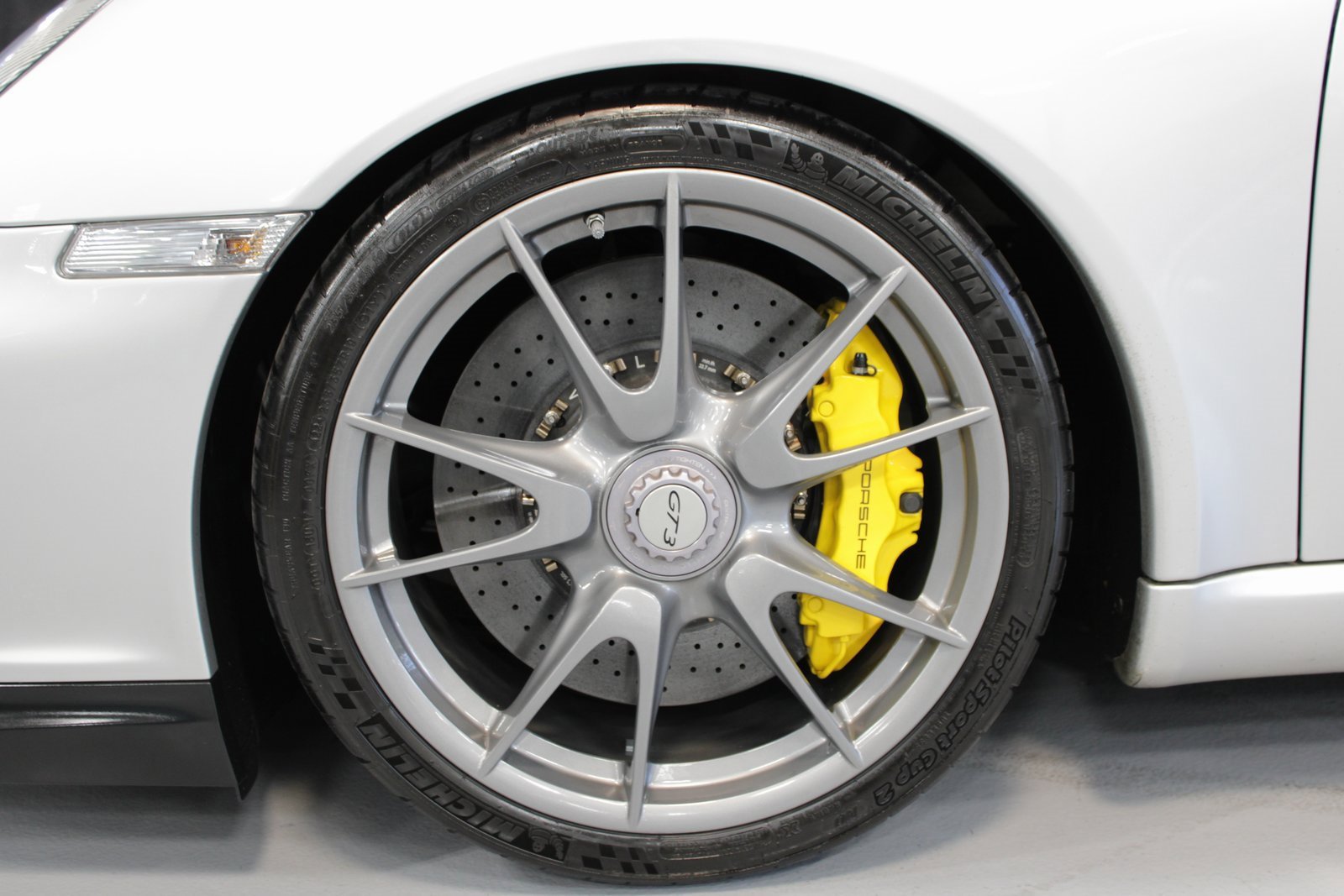 Used 2010 Porsche 911 GT3 image 11