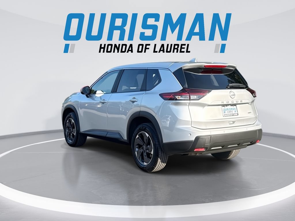 Used 2025 Nissan Rogue SV AWD/4WD image 6