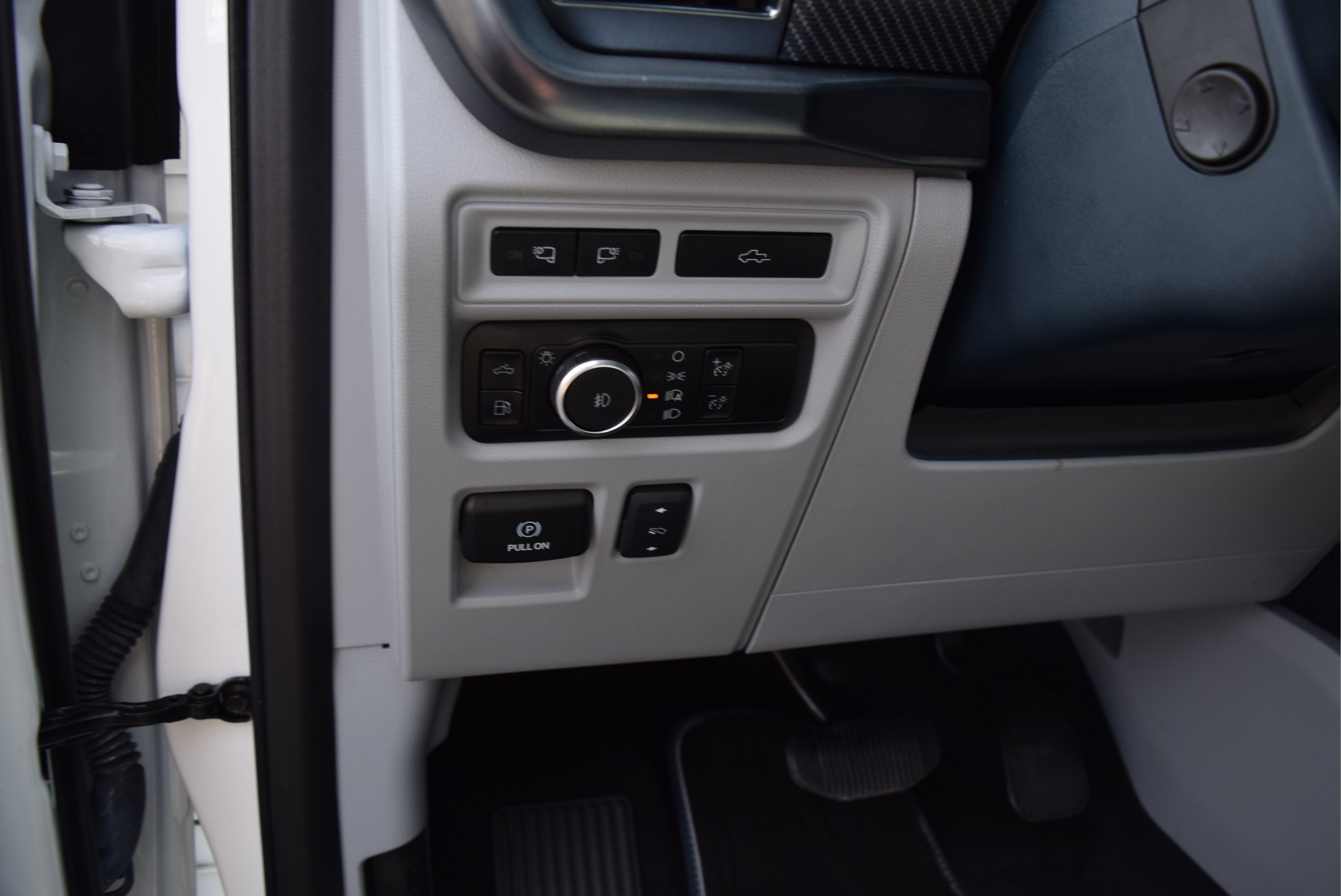 Certified 2023 Ford F150 Limited AWD/4WD image 14