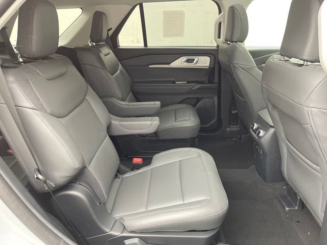New 2026 Ford Explorer Active w/ Active Comfort Package AWD/4WD image 33