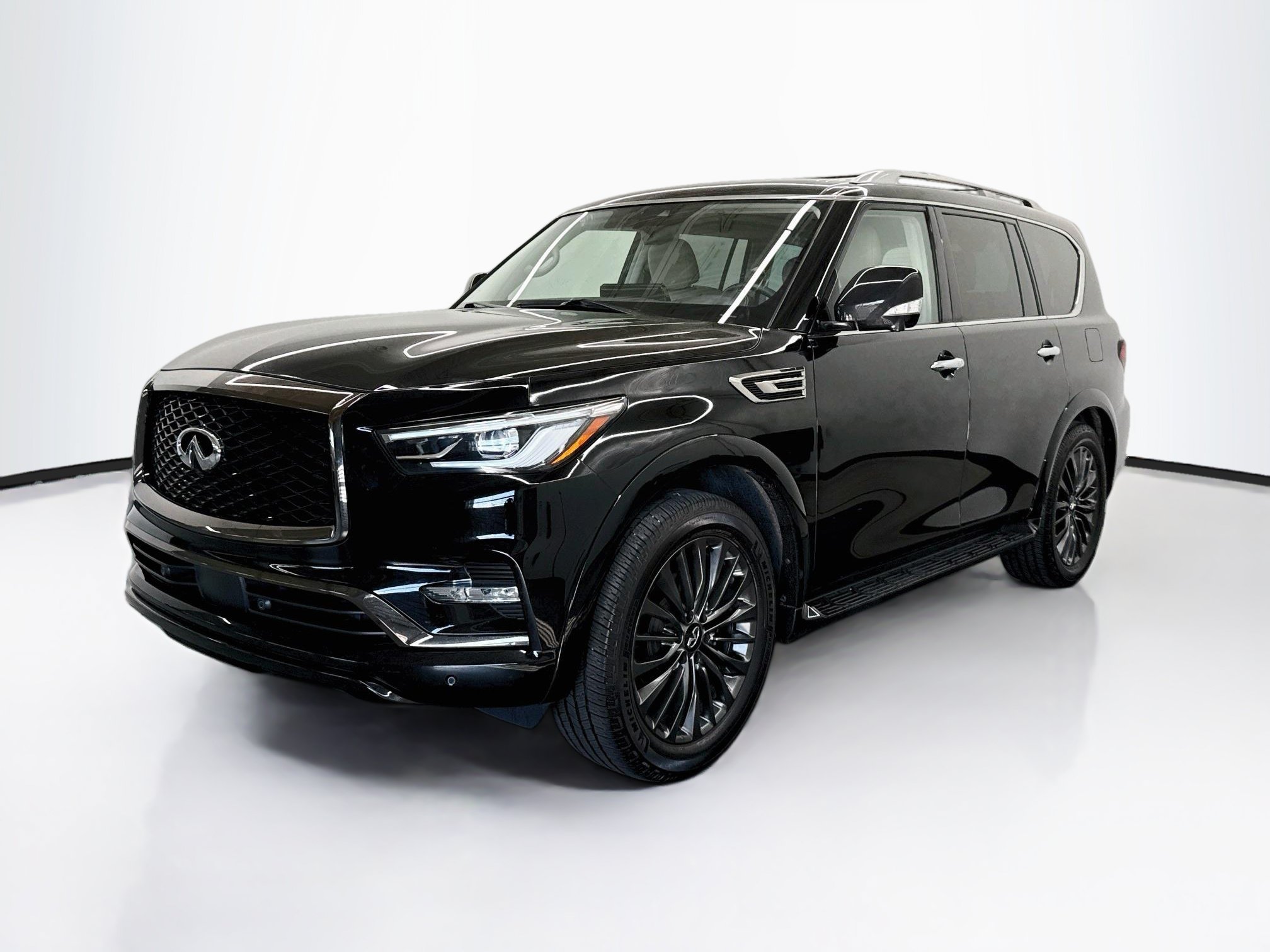 Used 2023 INFINITI QX80 Premium Select w/ Cargo Package RWD image 3